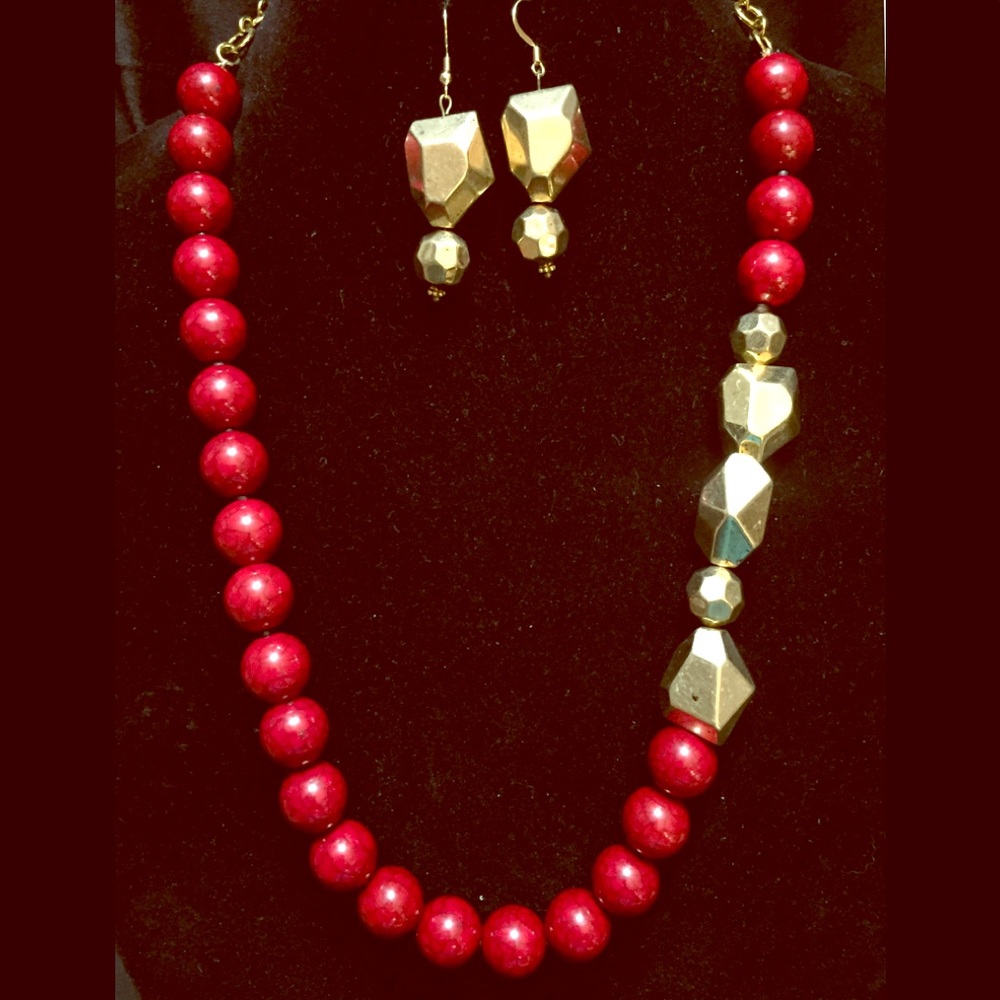 🎄Red, Gold Ceramic Beaded Necklace, Earrings